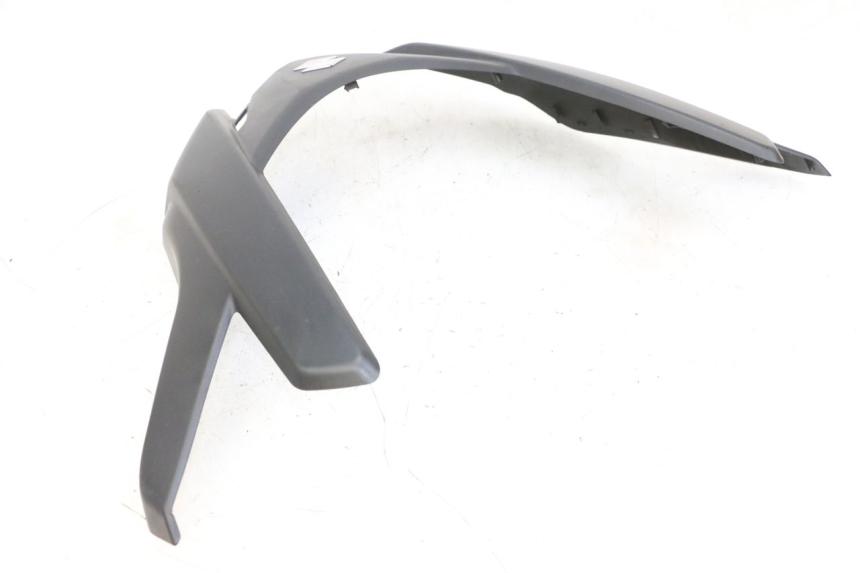 photo de VORDERER VERKLEIDUNGSANSCHLUSS OBEN SUZUKI BURGMAN 650 (2013 - 2020)