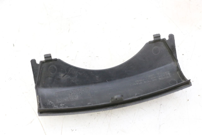 photo de VERKLEIDUNG VORNE MITTE HONDA FES S-WING SWING ABS 125 (2007 - 2015)