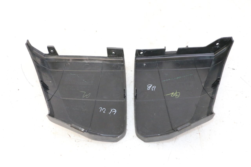 photo de VERKLEIDUNG VORNE MITTE HONDA FORZA ABS 300 (2013 - 2019)