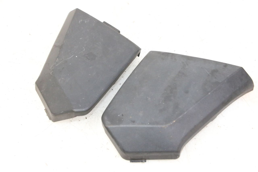 photo de VERKLEIDUNG VORNE MITTE HONDA FORZA ABS 300 (2013 - 2019)