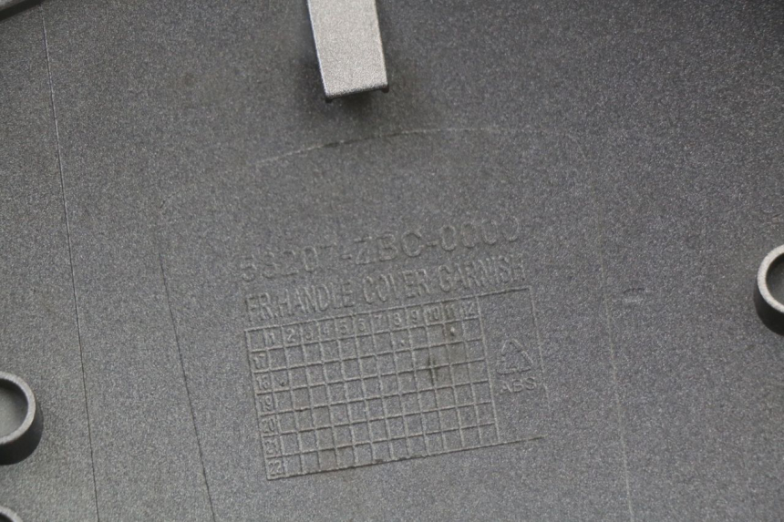 photo de VERKLEIDUNG VORNE MITTE PEUGEOT BELVILLE 125 (2017 - 2021)