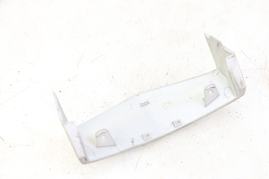 photo de VERKLEIDUNG VORNE MITTE PEUGEOT VIVACITY 125 (2010 - 2017)
