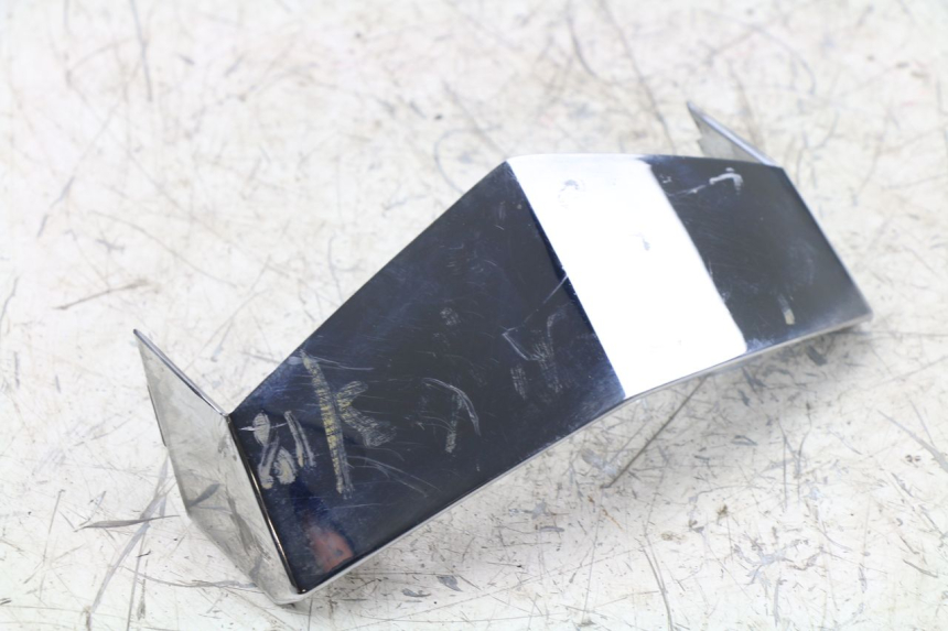 photo de VERKLEIDUNG VORNE MITTE PEUGEOT VIVACITY 125 (2010 - 2017)