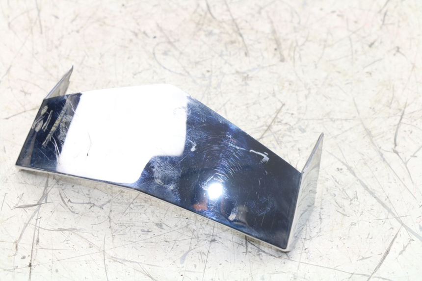 photo de VERKLEIDUNG VORNE MITTE PEUGEOT VIVACITY 125 (2010 - 2017)