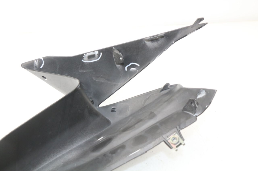 photo de VERKLEIDUNG VORNE MITTE SUZUKI GSX-R GSXR 750 (2011 - 2016)