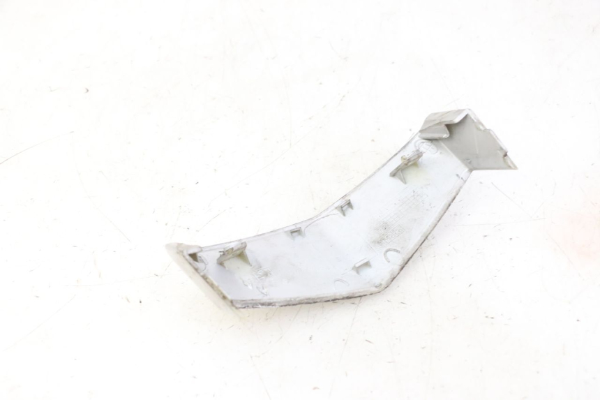 photo de VERKLEIDUNG VORNE MITTE PEUGEOT VIVACITY NEW 2T 50 (2008 - 2017)