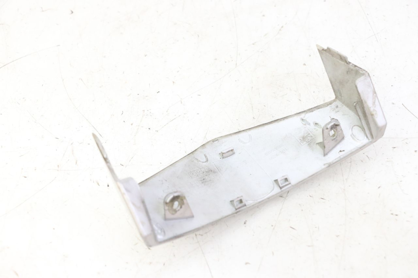 photo de VERKLEIDUNG VORNE MITTE PEUGEOT VIVACITY NEW 2T 50 (2008 - 2017)