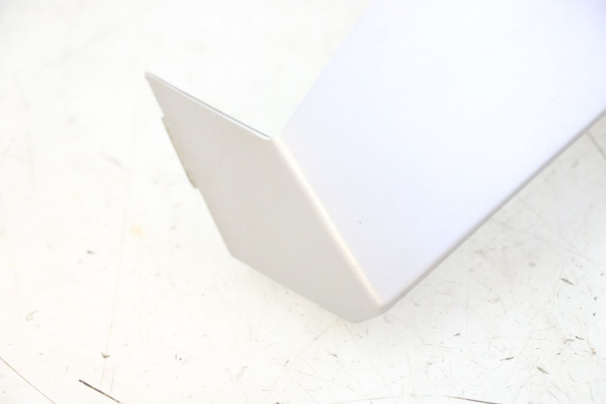 photo de VERKLEIDUNGSVERBINDUNG VORNE OBEN PEUGEOT VIVACITY NEW 4T 50 (2008 - 2017)