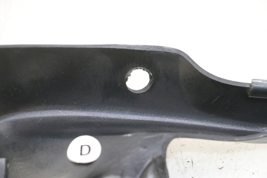 photo de VERKLEIDUNG VORNE MITTE YAMAHA XJ6 ABS 600 (2008 - 2016)