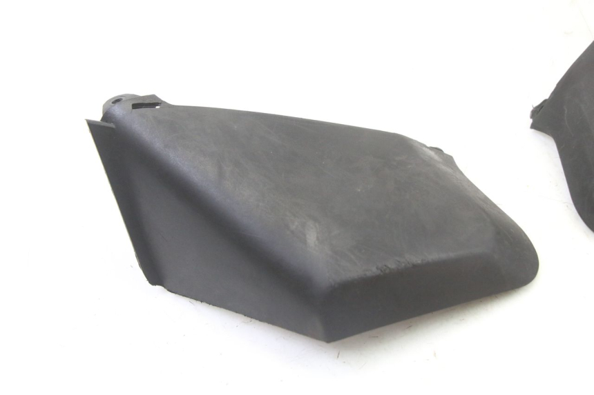 photo de VERKLEIDUNGSVERBINDUNG VORNE OBEN YAMAHA XMAX X-MAX 125 (2006 - 2009)