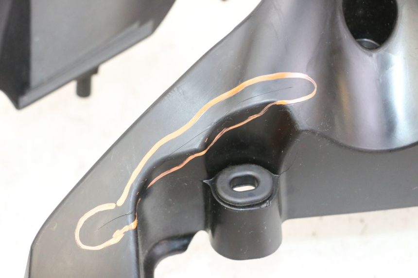 photo de FRONTVERKLEIDUNG MITTE YAMAHA XMAX X-MAX 125 (2021 - 2025)