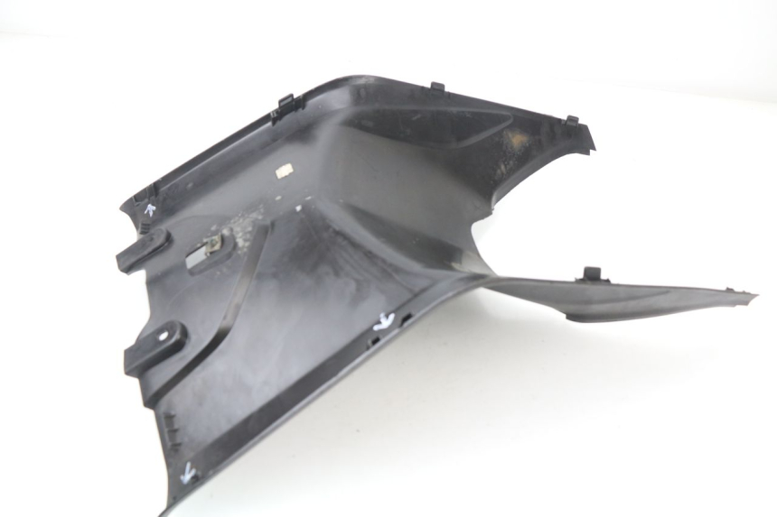 photo de TRITTBRETT VERKLEIDUNG MITTE BMW C SPORT 650 (2015 - 2021)