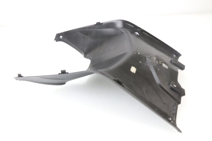 photo de TRITTBRETT VERKLEIDUNG MITTE BMW C SPORT 650 (2015 - 2021)
