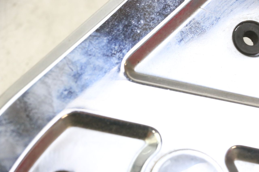 photo de TRITTBRETT VERKLEIDUNG MITTE RECHTS HYOSUNG GV AQUILA 125 (2000 - 2004)