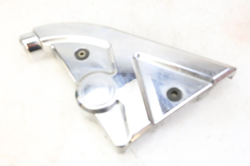 photo de TRITTBRETT VERKLEIDUNG MITTE RECHTS HYOSUNG GV AQUILA 125 (2000 - 2004)