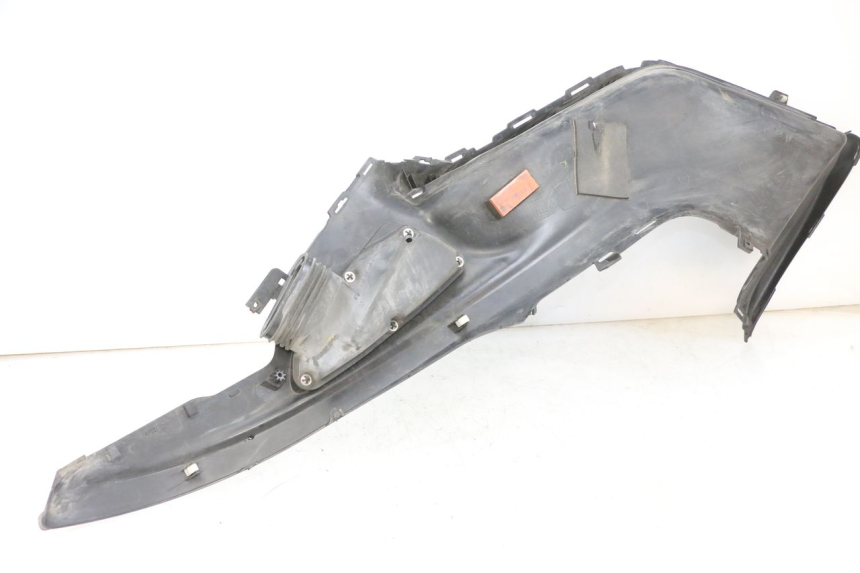 photo de TRITTBRETT VERKLEIDUNG MITTE RECHTS SUZUKI BURGMAN 650 (2013 - 2020)