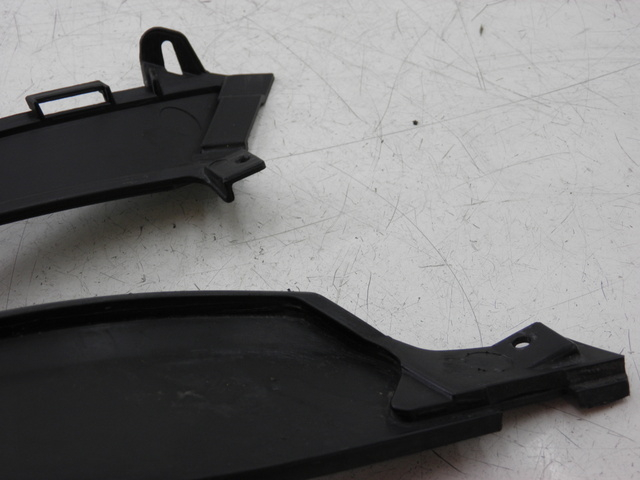 photo de RECHTER FUßRASTENVERBINDUNG GILERA RUNNER SP 50 (2009 - 2017)