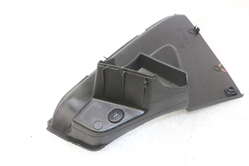 photo de TRITTBRETT VERKLEIDUNG MITTE RECHTS PEUGEOT JET FORCE CARBU 50 (2003 - 2016)