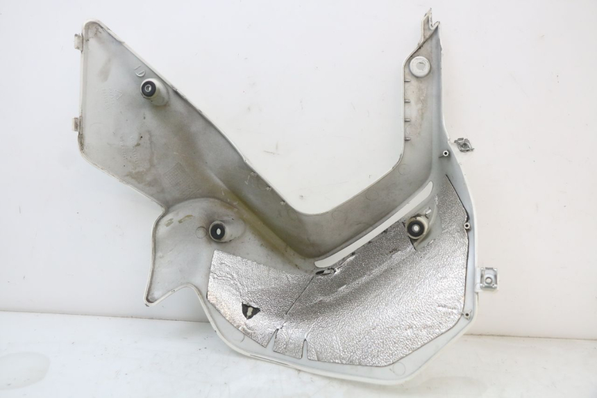 photo de TRITTBRETT VERKLEIDUNG MITTE RECHTS MOTO GUZZI NORGE 8V GT 1200 (2011 - 2016)