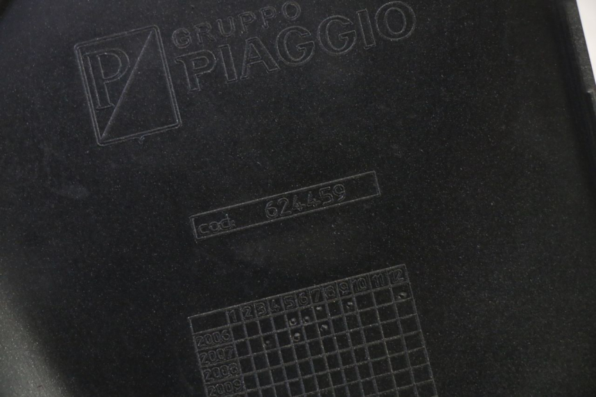 photo de RECHTER FUßRASTENVERBINDUNG PIAGGIO MP3 125 (2006 - 2014)