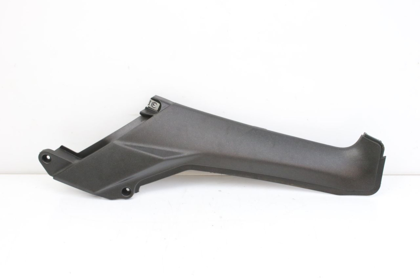 photo de TRITTBRETT VERKLEIDUNG MITTE RECHTS APRILIA SR R 2T LC 50 (2018 - 2021)