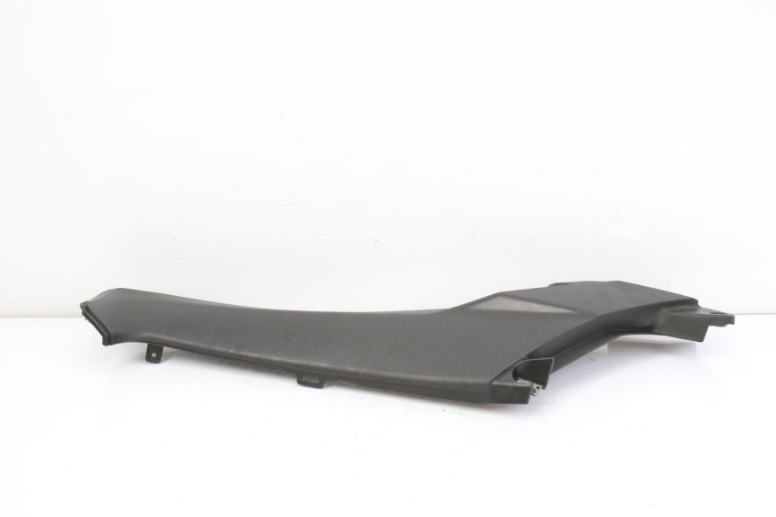 photo de TRITTBRETT VERKLEIDUNG MITTE RECHTS APRILIA SR R 2T LC 50 (2018 - 2021)