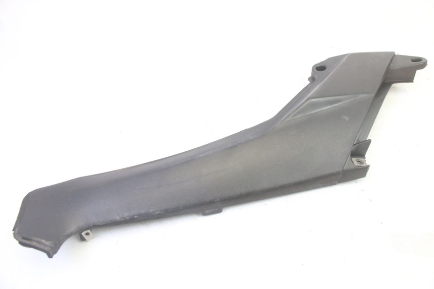 photo de TRITTBRETT VERKLEIDUNG MITTE RECHTS APRILIA SR R 2T LC 50 (2018 - 2021)