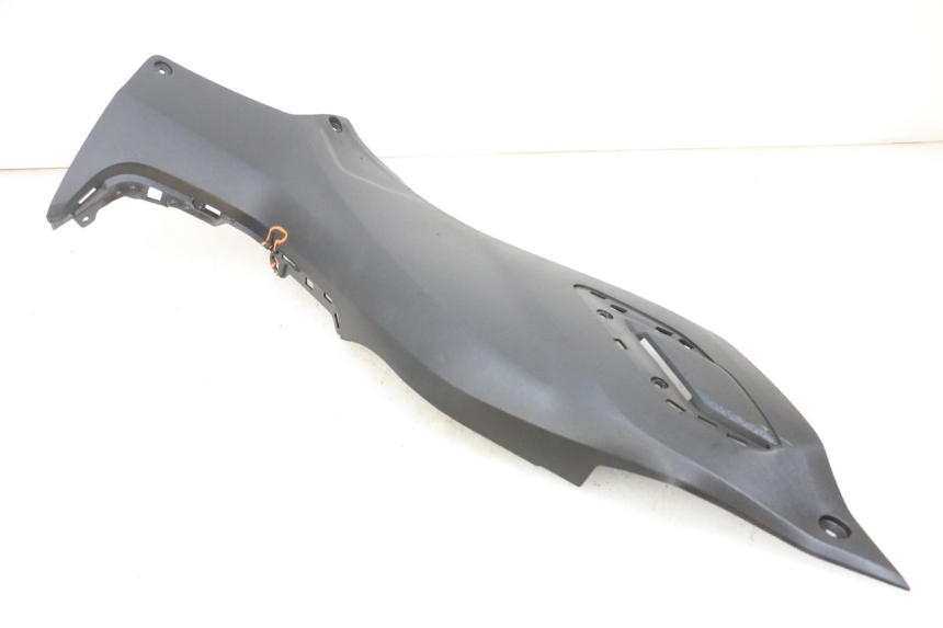 photo de TRITTBRETT VERKLEIDUNG MITTE RECHTS YAMAHA TRICITY 300 (2020 - 2024) - Weitere Ansicht des Artikels
