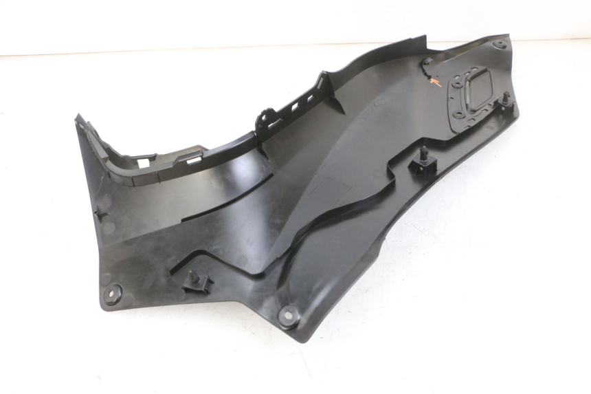 photo de TRITTBRETT VERKLEIDUNG MITTE RECHTS YAMAHA TRICITY 300 (2020 - 2024) - Alternative Perspektive