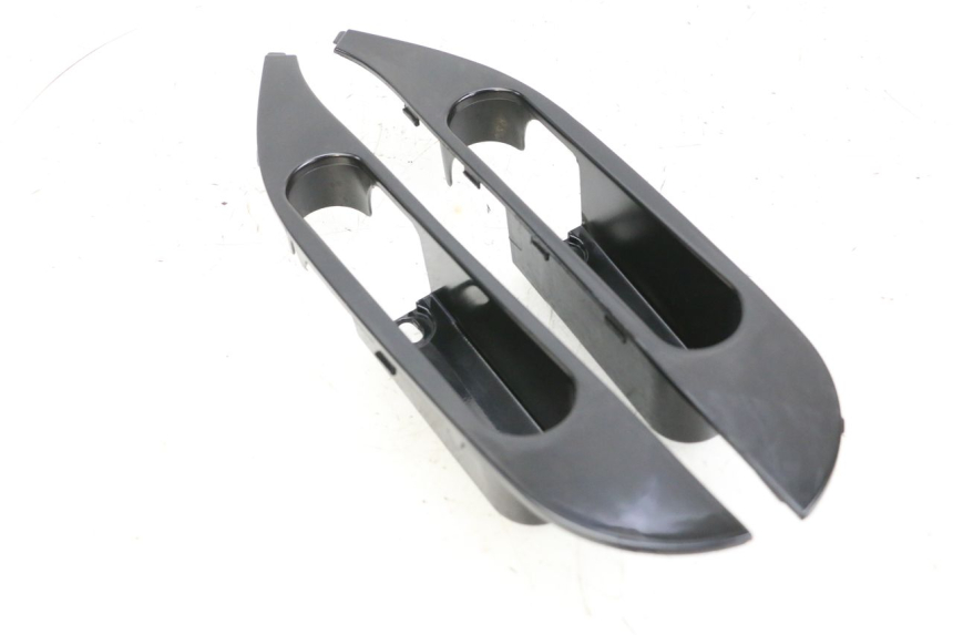 photo de TRITTBRETT VERKLEIDUNG MITTE SEGWAY NINEBOT E125S 1 (2022 - 2026) - Technische Nahaufnahme