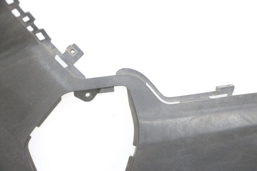 photo de TRITTBRETT VERKLEIDUNG MITTE LINKS SUZUKI BURGMAN 650 (2013 - 2020)