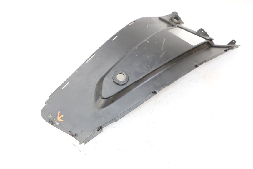 photo de TRITTBRETT VERKLEIDUNG MITTE LINKS GILERA NEXUS 300 (2008 - 2013)