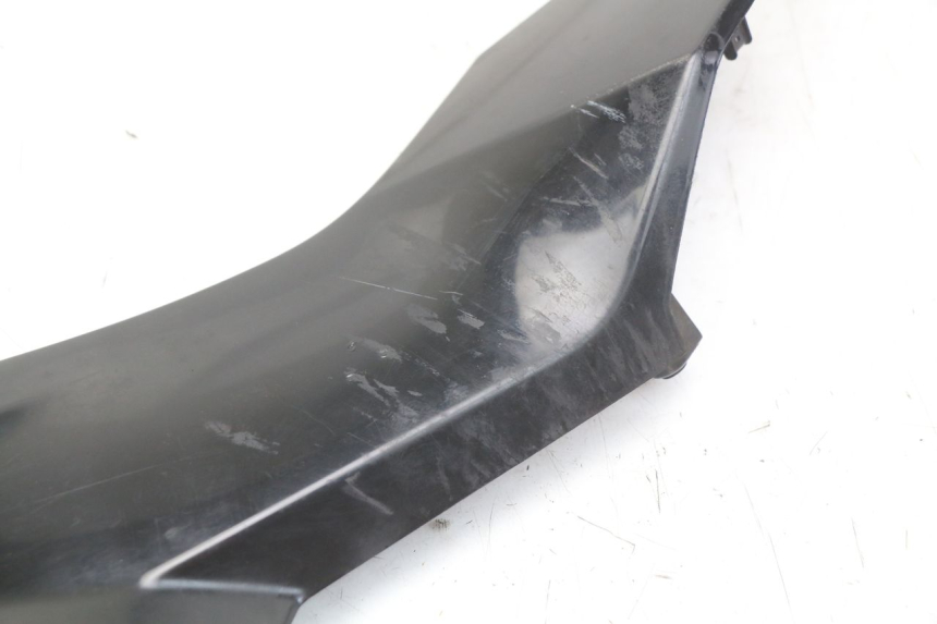 photo de TRITTBRETT VERKLEIDUNG MITTE LINKS HONDA FORZA 125 (2015 - 2016)