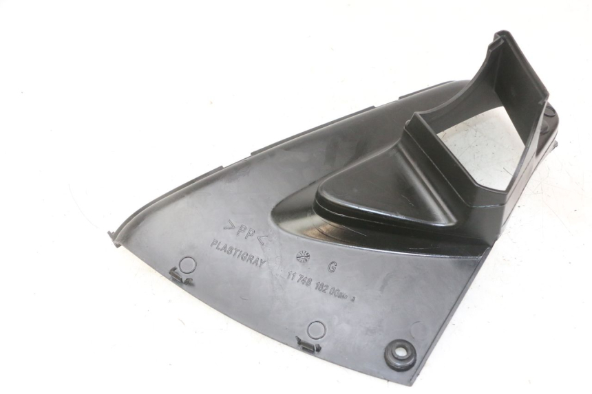 photo de TRITTBRETT VERKLEIDUNG MITTE LINKS PEUGEOT JET FORCE CARBU 50 (2003 - 2016)