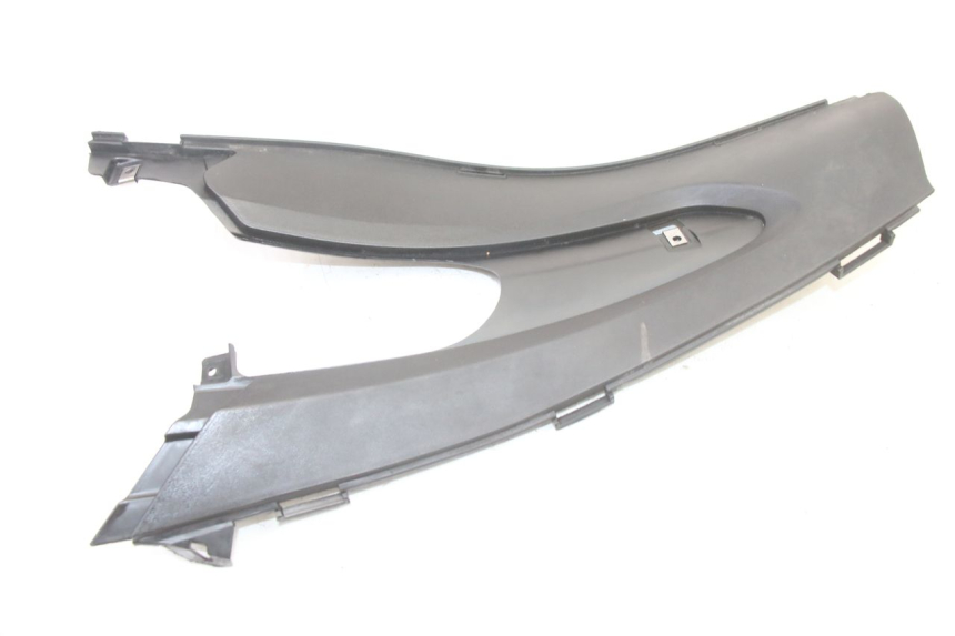 photo de TRITTBRETT VERKLEIDUNG MITTE LINKS GILERA RUNNER SP 50 (2006 - 2008)