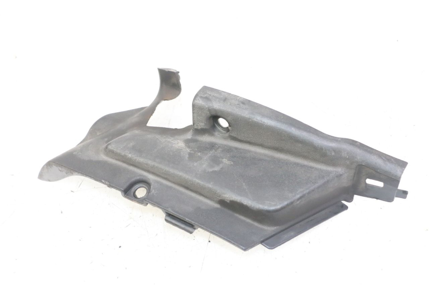 photo de TRITTBRETT VERKLEIDUNG MITTE LINKS APRILIA SCARABEO GT TOURING 125 (1999 - 2005)