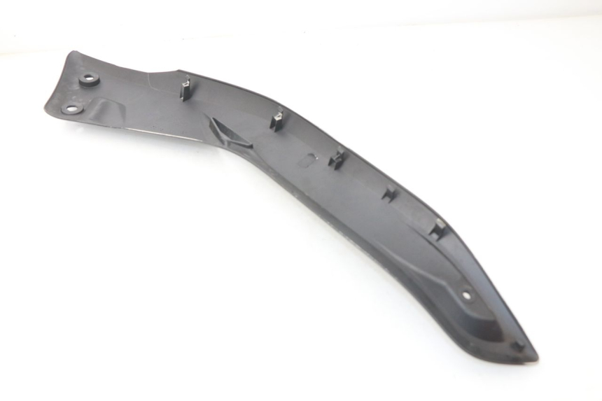 photo de TRITTBRETT VERKLEIDUNG MITTE LINKS YAMAHA X-MAX XMAX 125 (2010 - 2014)