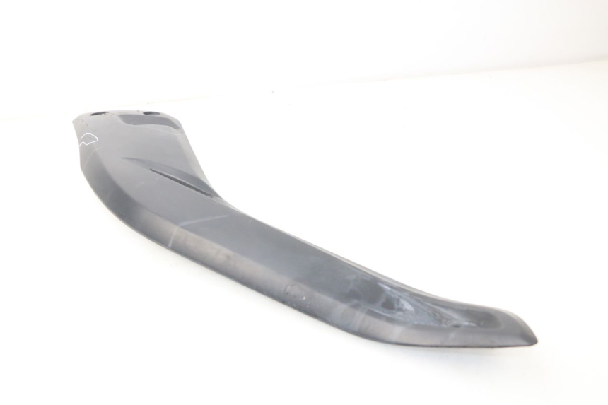 photo de TRITTBRETT VERKLEIDUNG MITTE LINKS YAMAHA X-MAX XMAX 125 (2010 - 2014)