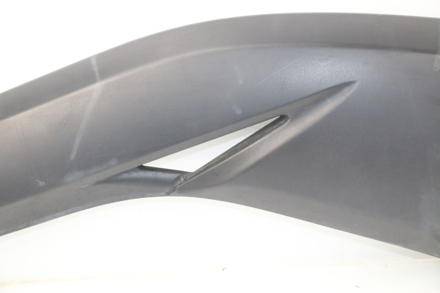 photo de TRITTBRETT VERKLEIDUNG MITTE LINKS YAMAHA X-MAX XMAX 125 (2010 - 2014)