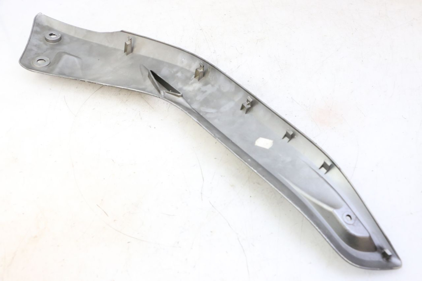 photo de TRITTBRETT VERKLEIDUNG MITTE LINKS YAMAHA X-MAX XMAX 125 (2010 - 2014)