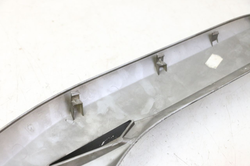 photo de TRITTBRETT VERKLEIDUNG MITTE LINKS YAMAHA X-MAX XMAX 125 (2010 - 2014)