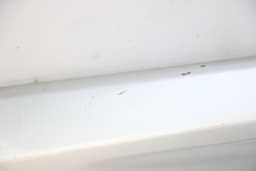 photo de TRITTBRETT VERKLEIDUNG MITTE LINKS YAMAHA X-MAX XMAX 250 (2006 - 2009)