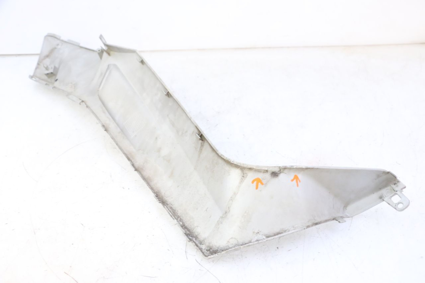 photo de TRITTBRETT VERKLEIDUNG MITTE LINKS YAMAHA X-MAX XMAX 250 (2006 - 2009)