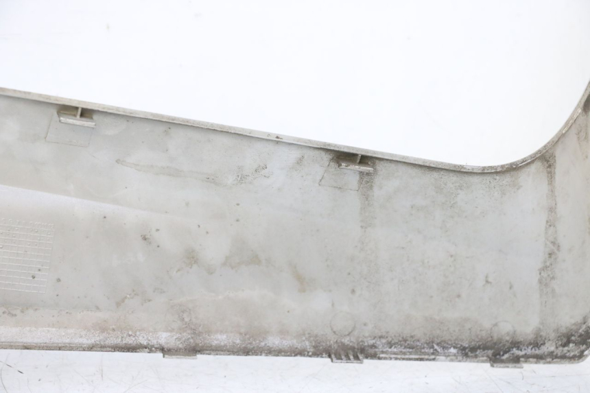 photo de TRITTBRETT VERKLEIDUNG MITTE LINKS YAMAHA X-MAX XMAX 250 (2006 - 2009)