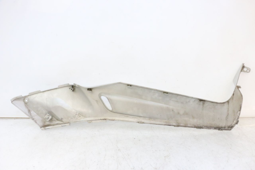 photo de TRITTBRETT VERKLEIDUNG MITTE LINKS YAMAHA X-MAX XMAX 250 (2006 - 2009)