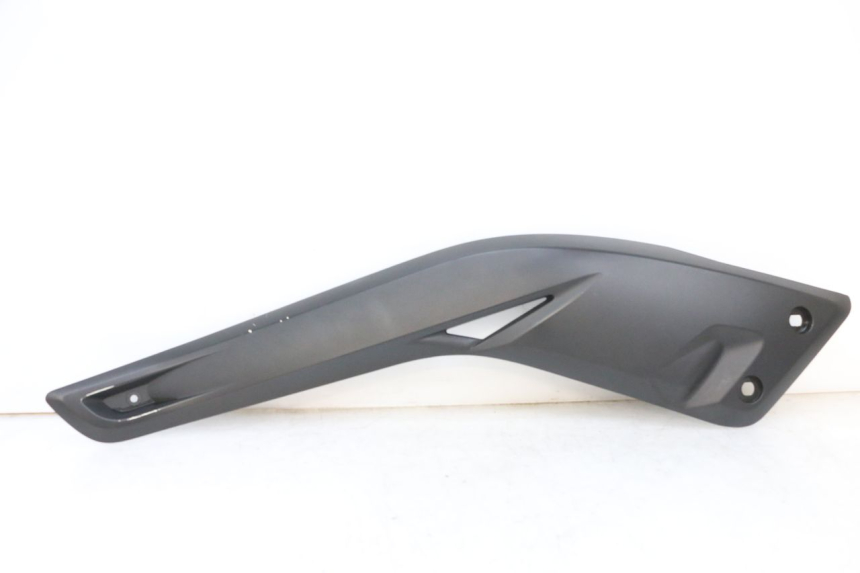 photo de TRITTBRETT VERKLEIDUNG MITTE LINKS YAMAHA X-MAX XMAX 125 (2010 - 2014)