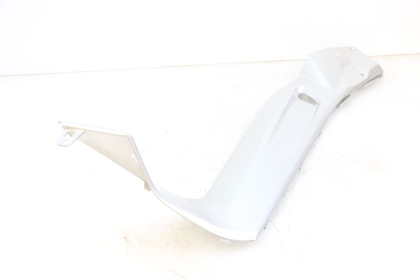 photo de LINKER FUßRASTENVERBINDUNG YAMAHA XMAX X-MAX 125 (2006 - 2009) - Fokus auf die Struktur