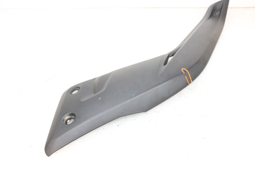 photo de TRITTBRETT VERKLEIDUNG MITTE LINKS YAMAHA X-MAX XMAX 125 (2010 - 2013) - Geprüftes Gebrauchtteil