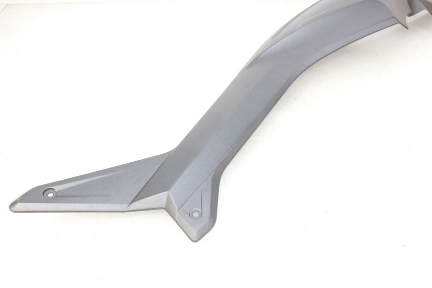 photo de TRITTBRETT VERKLEIDUNG MITTE LINKS YAMAHA XP T-MAX TMAX ABS 530 (2012 - 2015) - Technische Nahaufnahme