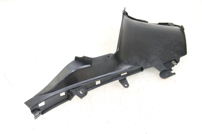 photo de TRITTBRETT VERKLEIDUNG MITTE LINKS YAMAHA XP T-MAX TMAX 500 (2004 - 2007)